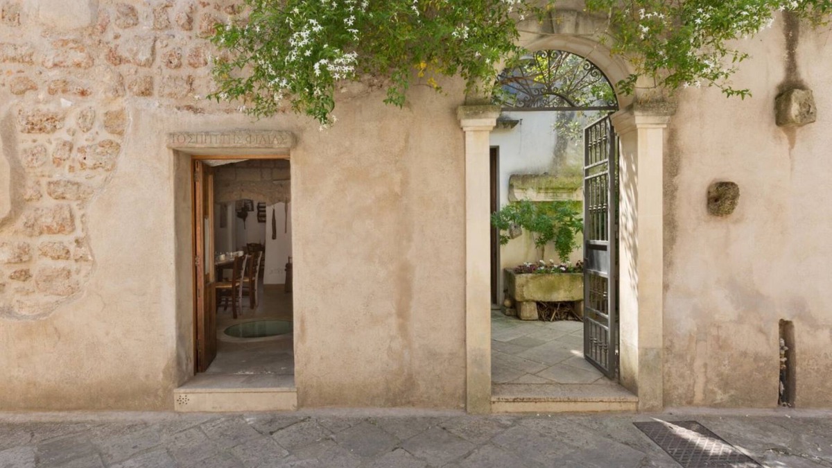 Sternatia Apartment | Characteristic historic home for 4