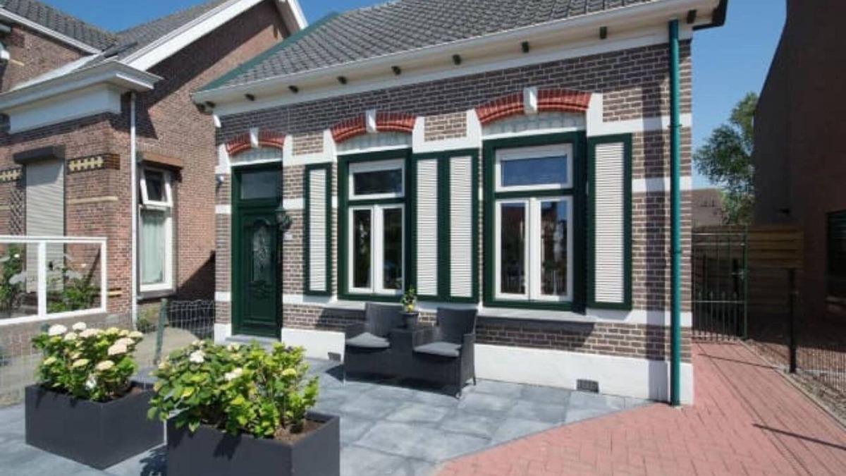Kamperland House | Characteristic Zeeland holiday home near beach