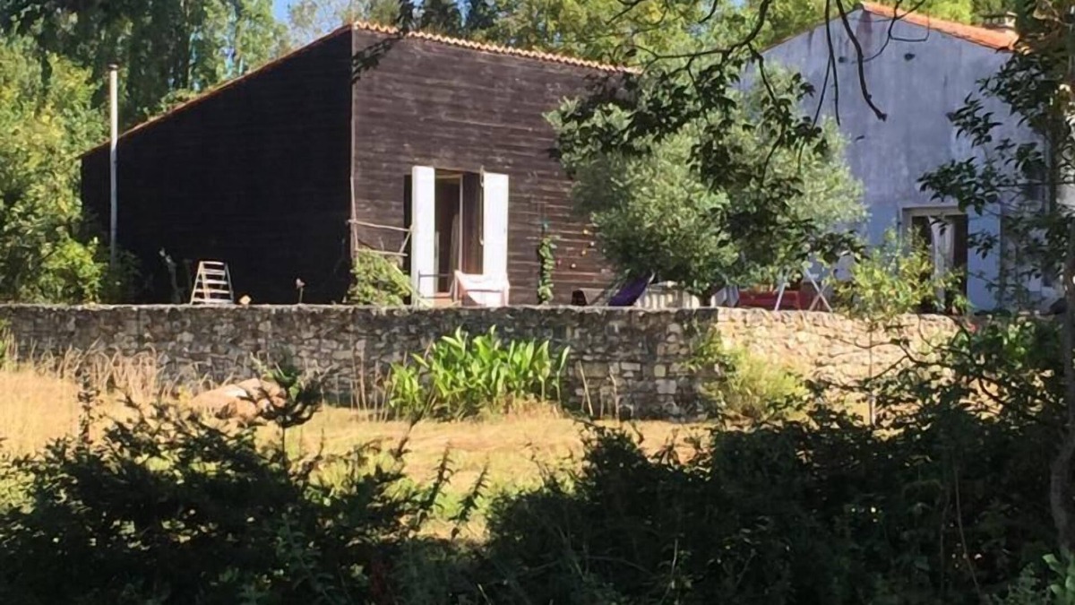 Varzay House | Charentaise house with private heated pool