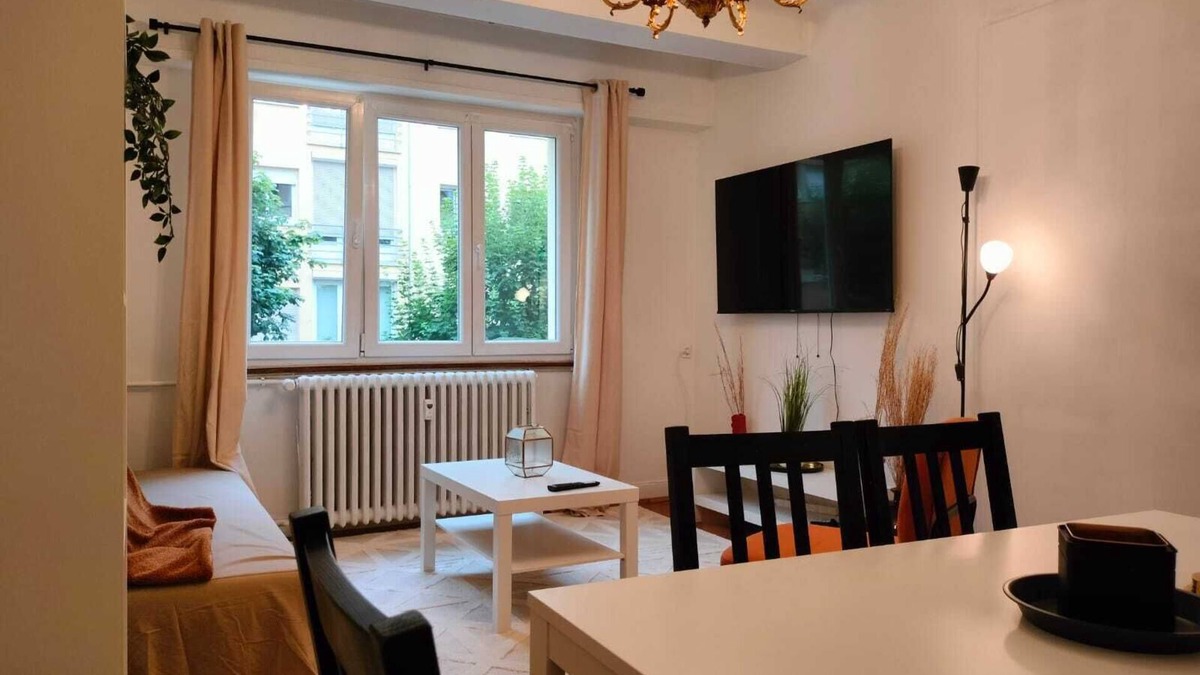 Vauban Apartment | Charismatic Orangerie-15min walk EU Parliament-balcony-Wi-Fi-Tv