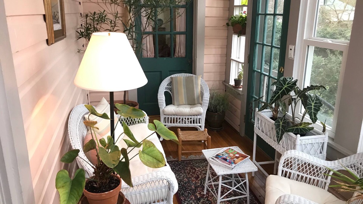 South Boston Bed & Breakfast | Charles Bass House Bed & Breakfast