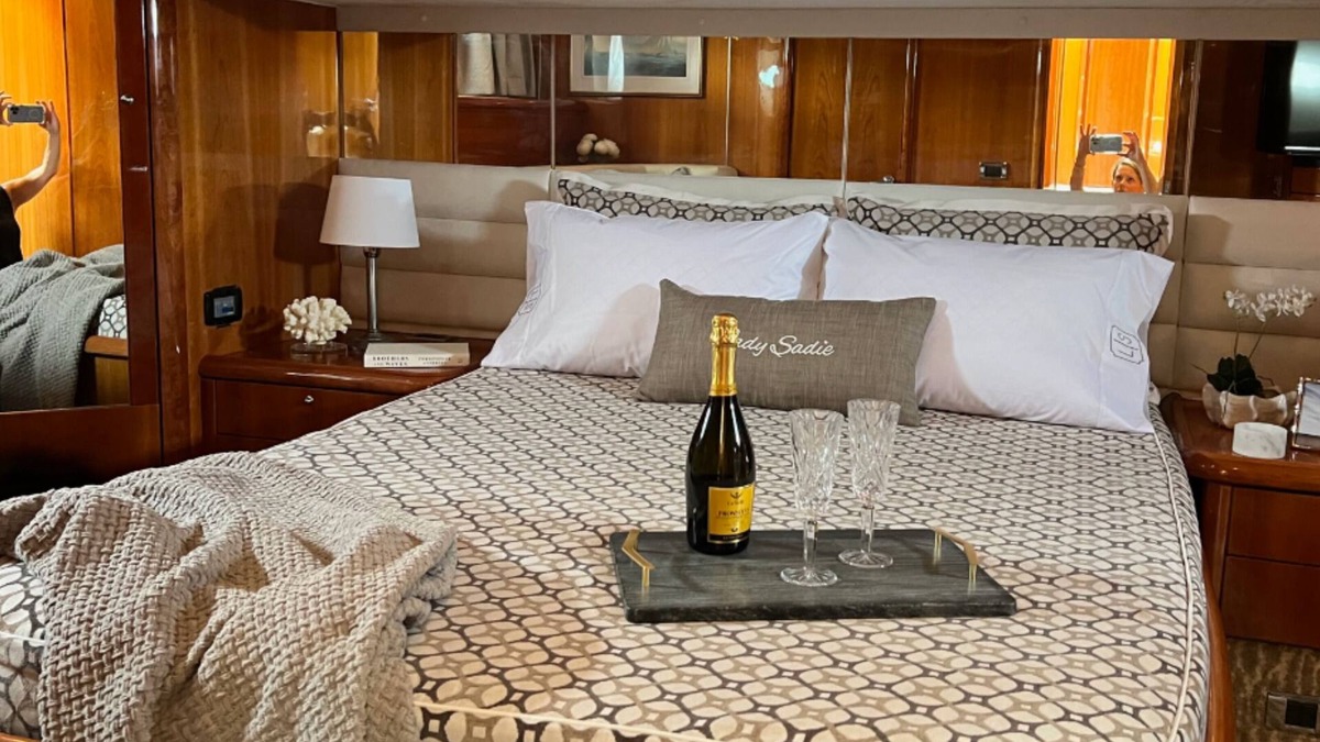 Charleston Boat Rental | Charleston’s best private luxury accommodation: welcome aboard Lady Sadie.