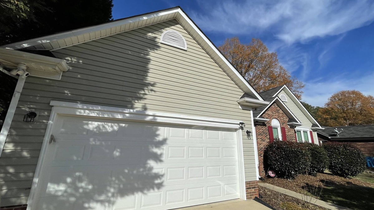 Harrisburg House | Charlotte/Harrisburg/Concord Magnificent Homestead Stay 3BR Close to Uptown .