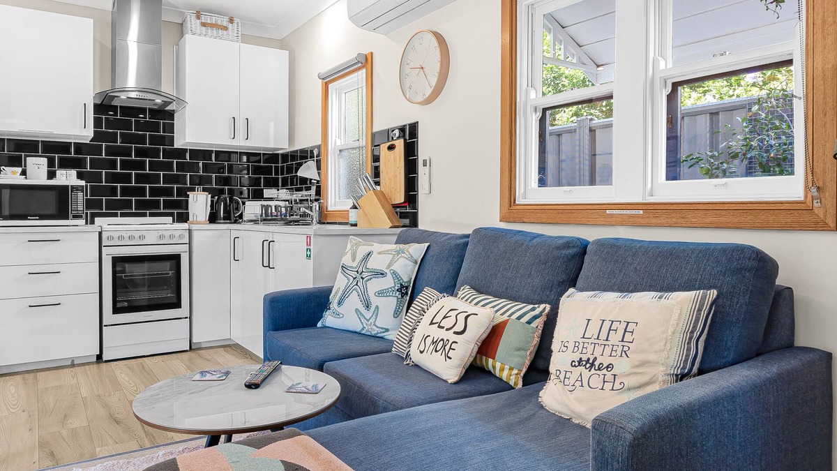 Ettalong Beach Cottage | Charlottes Cottage - Heart of Ettalong beach