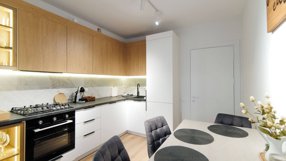 Chisinau Apartment | Charm City Residence