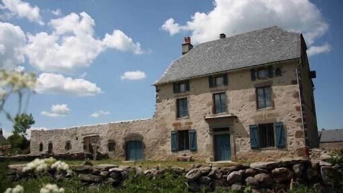 Dienne House | Charm cottage in Dienne, Fortunies 1864