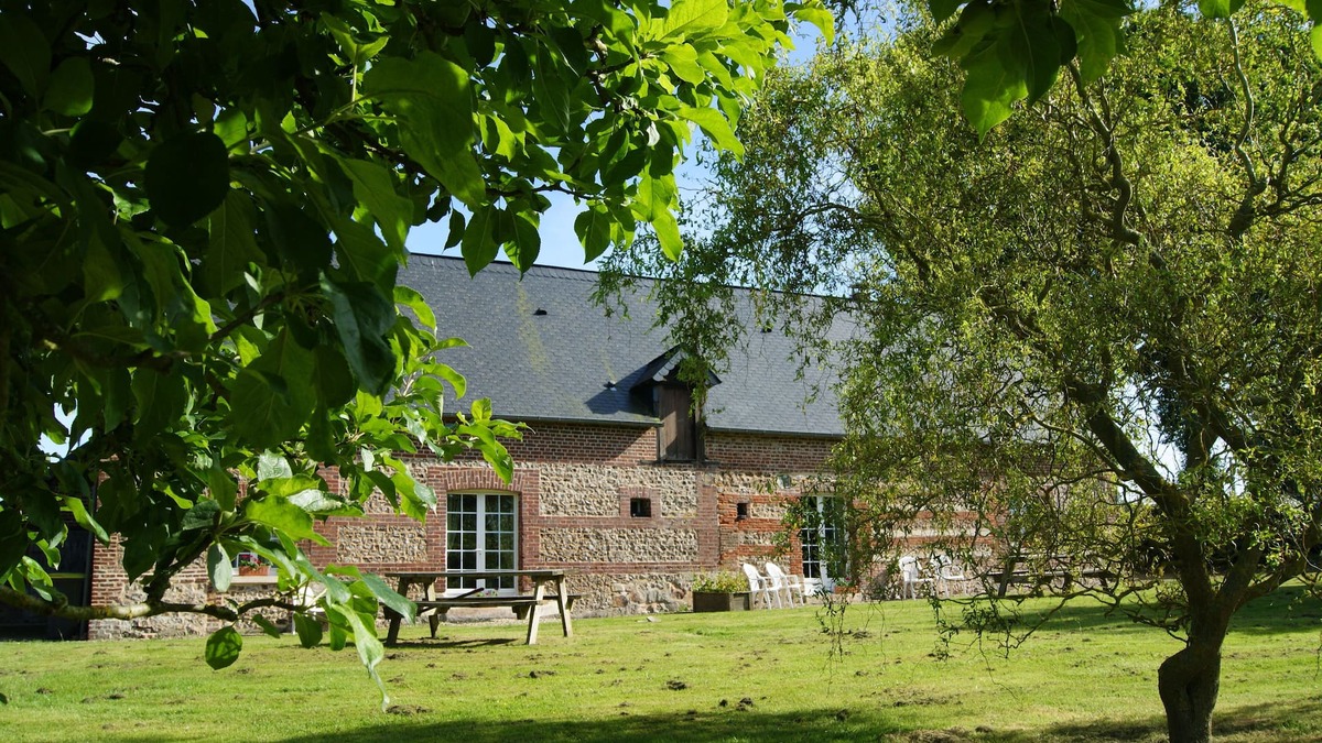 Bretteville-du-Grand Caux Cottage | Charming Normandy cottage chestnut 15 km from Etretat in Upper Normandy