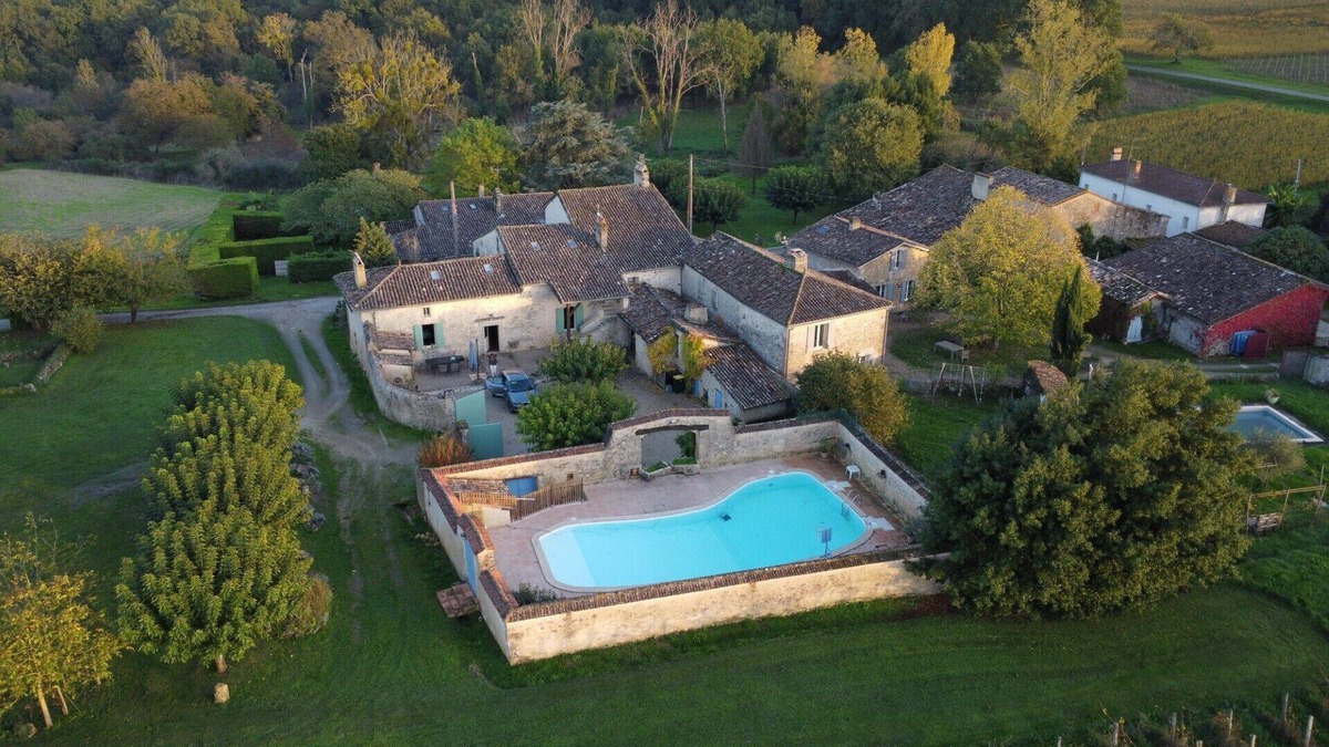 Saint-Michel-de-Montaigne House | Charming house, gite with swimming pool between Dordogne and Saint-Émilion