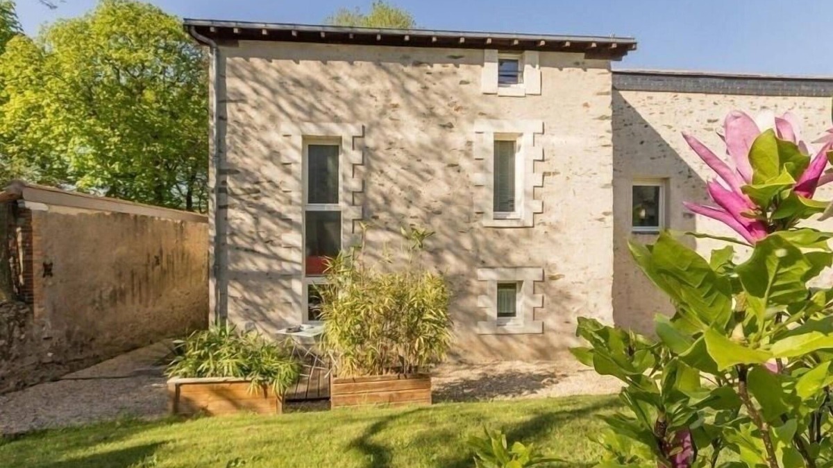Saint-Sebastien-sur-Loire Cottage | Charming Cottage Near Nantes with Private Terrace, Bikes & Modern Amenities