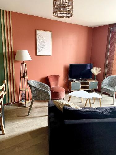 Saint-Jacques-de-la-Lande Apartment | CHARMANT APPARTEMENT AVEC GRANDE CAPACITÉ D’ACCUEIL