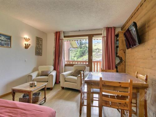 Plagne Villages Apartment | Charmant 2 pièces au pied des pistes avec balcon, pour 4 personnes - FR-1-455-139