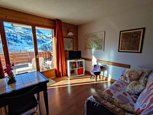 Isola Apartment | Charmant 2 pièces, terrasse sud, départ skis aux pieds, parking couvert, à 5 min des remontées - FR-1-292-146