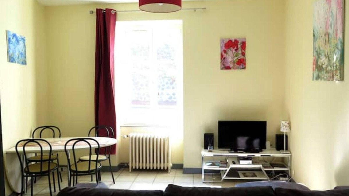 Le Puy-en-Velay Apartment | Charmant Appartement, 4 Couchages, Classé 2