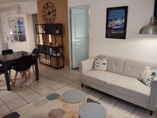 Chateaux de la Loire Apartment | Charmant appartement 2 chambres - Proche Tours