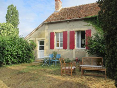 Lurcy-Levis House | Charmant cottage rénové avec jardin privé, cheminée, proche forêt, commerces et loisirs - FR-1-489-377