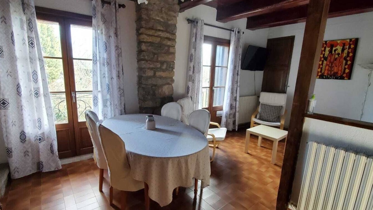 Le Caylar Apartment | Charmant Gîte au Coeur du Caylar