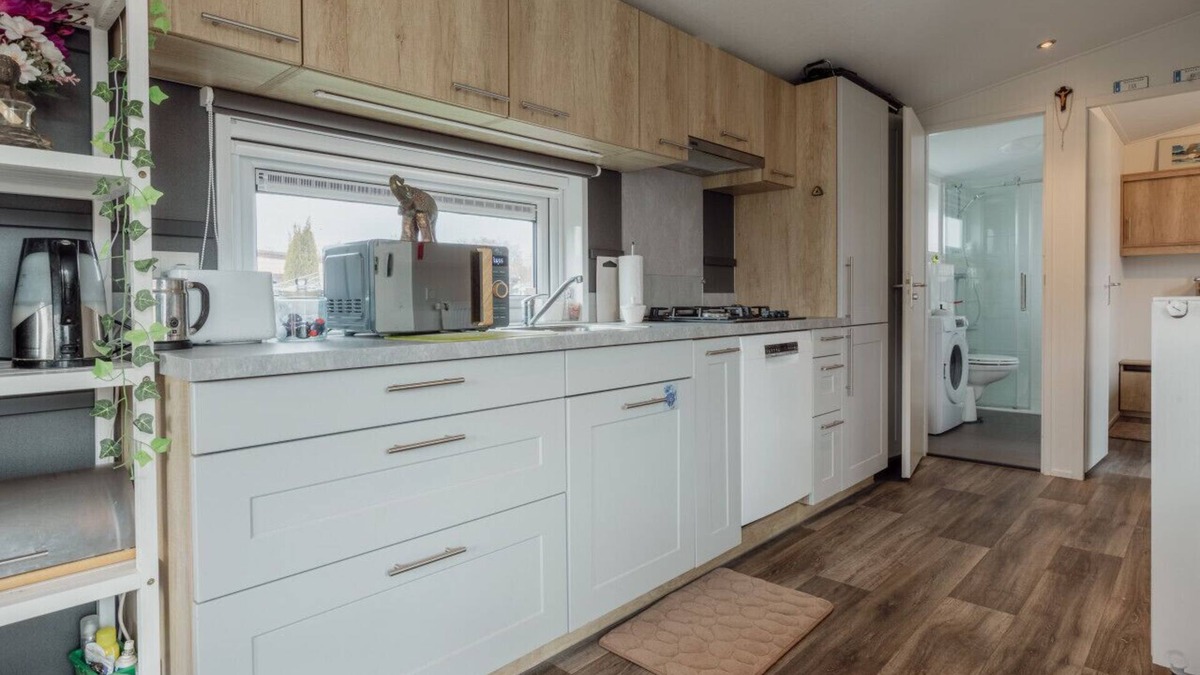 Avenches House | Charmant Mobile-home au Camping D'avenches
