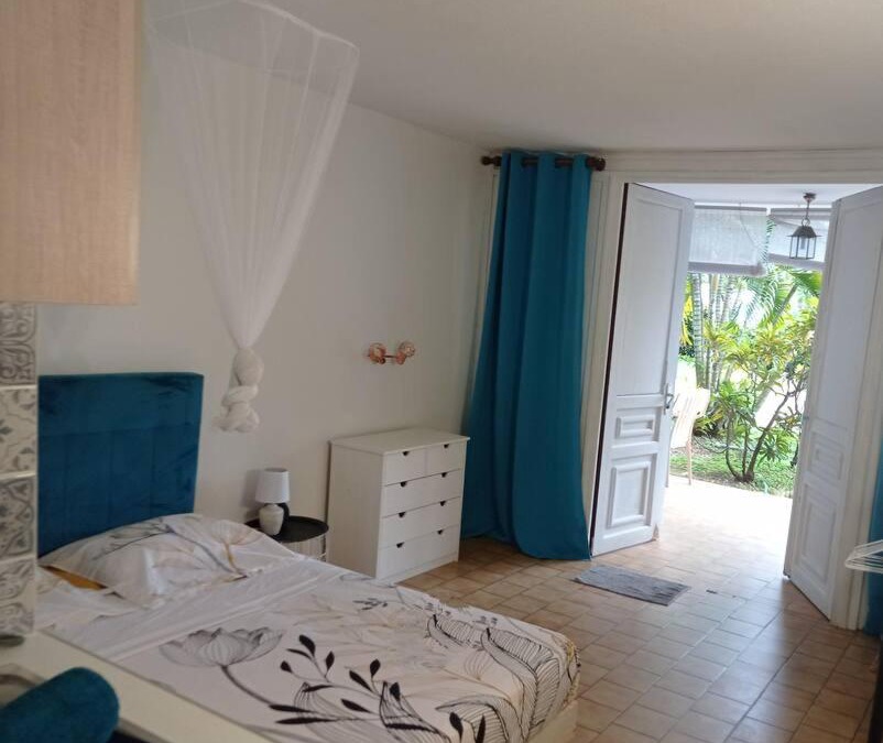 Sainte-Anne Apartment | Charmant Studio à Sainte Anne -Plage avec Parking