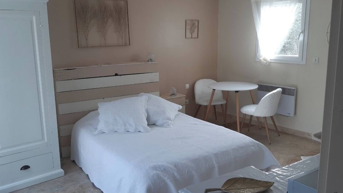 Celas Apartment | Charmant Studio aux Portes des Cevennes