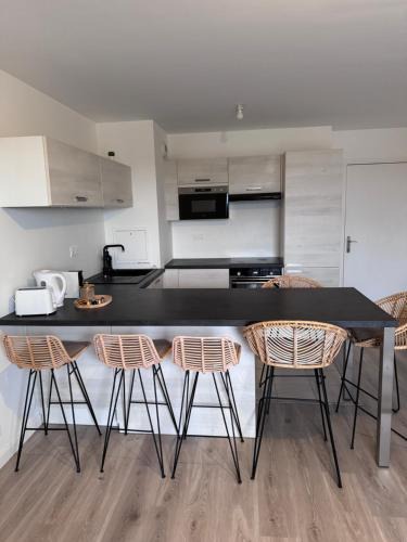 Maurepas Apartment | Charmant T2 avec parking privé