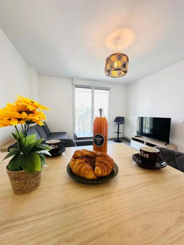 La Celle-sous-Gouzon Apartment | charmant T2 avec parking privé près de la gare