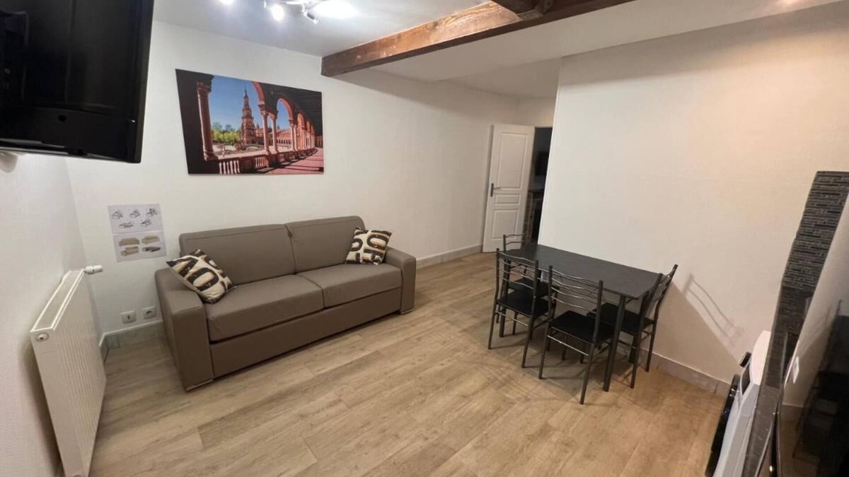 Bourges Apartment | Charmant T2 Plein Centre Ville et Proche Gare