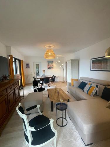 Bayonne Apartment | Charmant T3 - Arènes de Bayonne