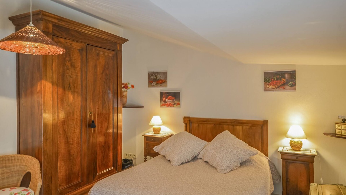 Venasque Bed & Breakfast | Charmante Chambre D'hôte au Coeur de la Provence à Venasque