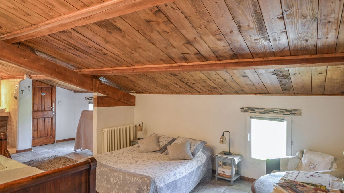 Venasque Bed & Breakfast | Charmante Chambre D'hôte au Coeur de la Provence à Venasque