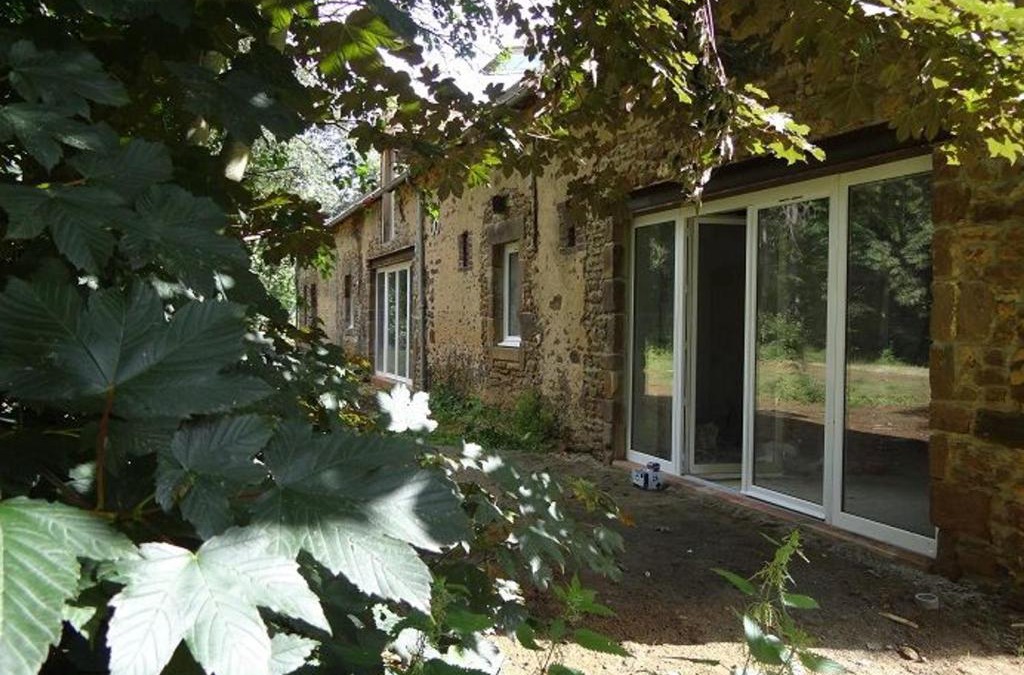La Bazoge House | Charmante Ferme Rénovée avec Terrasse à 7 km du Mans, 8 Couchages, TV, Internet, Cuisine Équipée - FR-1-410-254