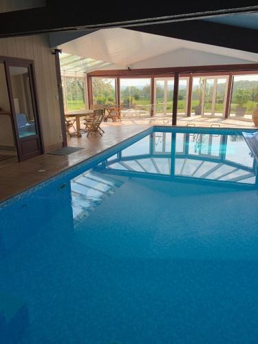 Saint-Marc-sur-Couesnon House | Charmante maison avec piscine