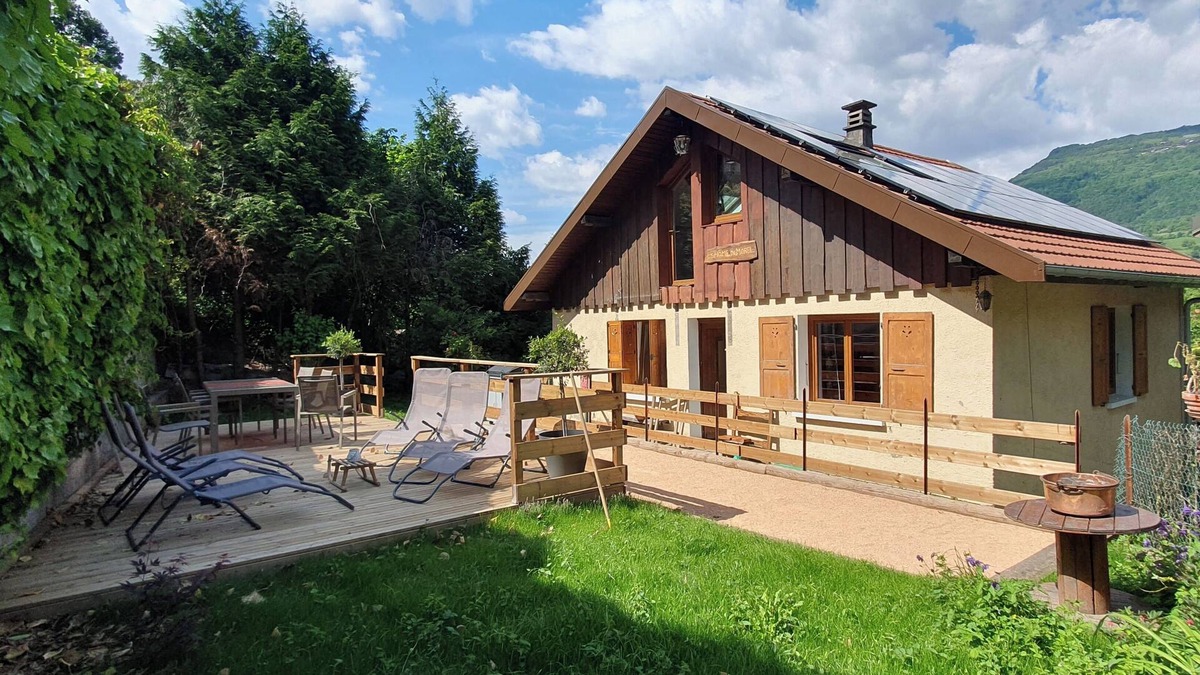 Aigueblanche House | Charmante maison 2 chambres WiFi climatisation dans Grand-Aigueblanche