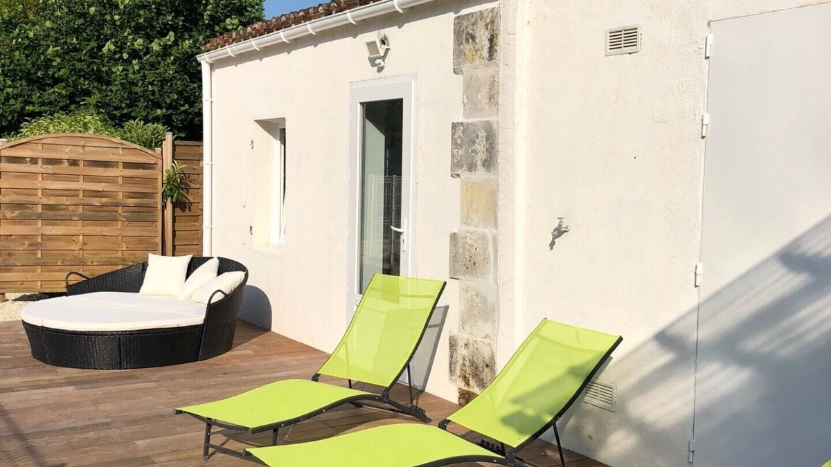 La Tremblade House | Charmante Maison Près de L'océan, 2 Chambres, Cuisine Équipée, Terrasse, Jardin