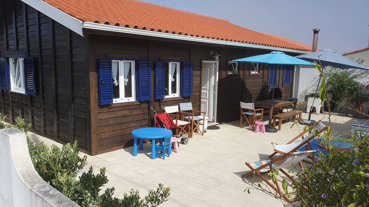 Figueira da Foz Cottage | Charmante Maison en Bois, au Bout de la Rue, la Plage