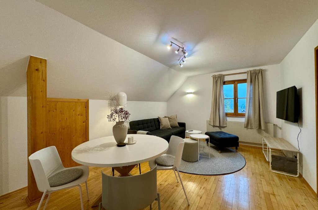 Dornbirn Apartment | Charmantes Bauernchalet Alois