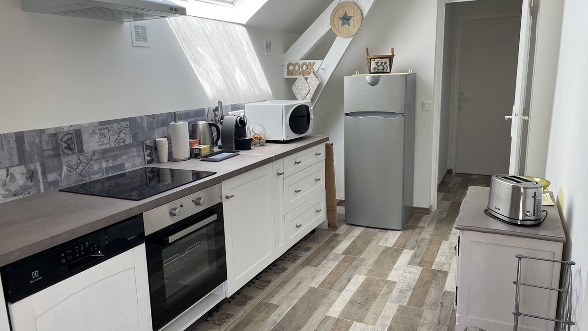 Gisy-les-Nobles House | Charme & Calme au Bord de L'oreuse