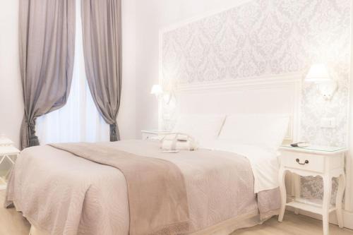Rione VIII Sant'Eustachio House | Charme & Chic Luxury