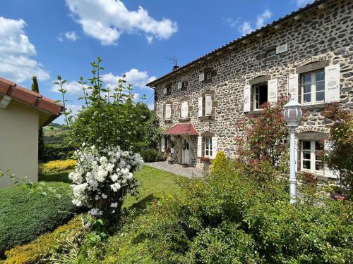 Saint-Paulien House | Charme du Velay : Maison de caractère avec cheminée, terrasse et équipements bébé à St-Paulien - FR-1-582-266