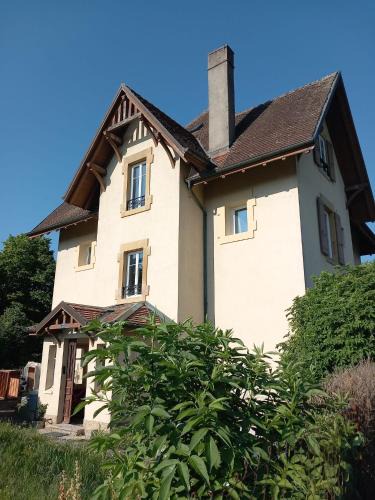 Neuchatel House | Charmettes