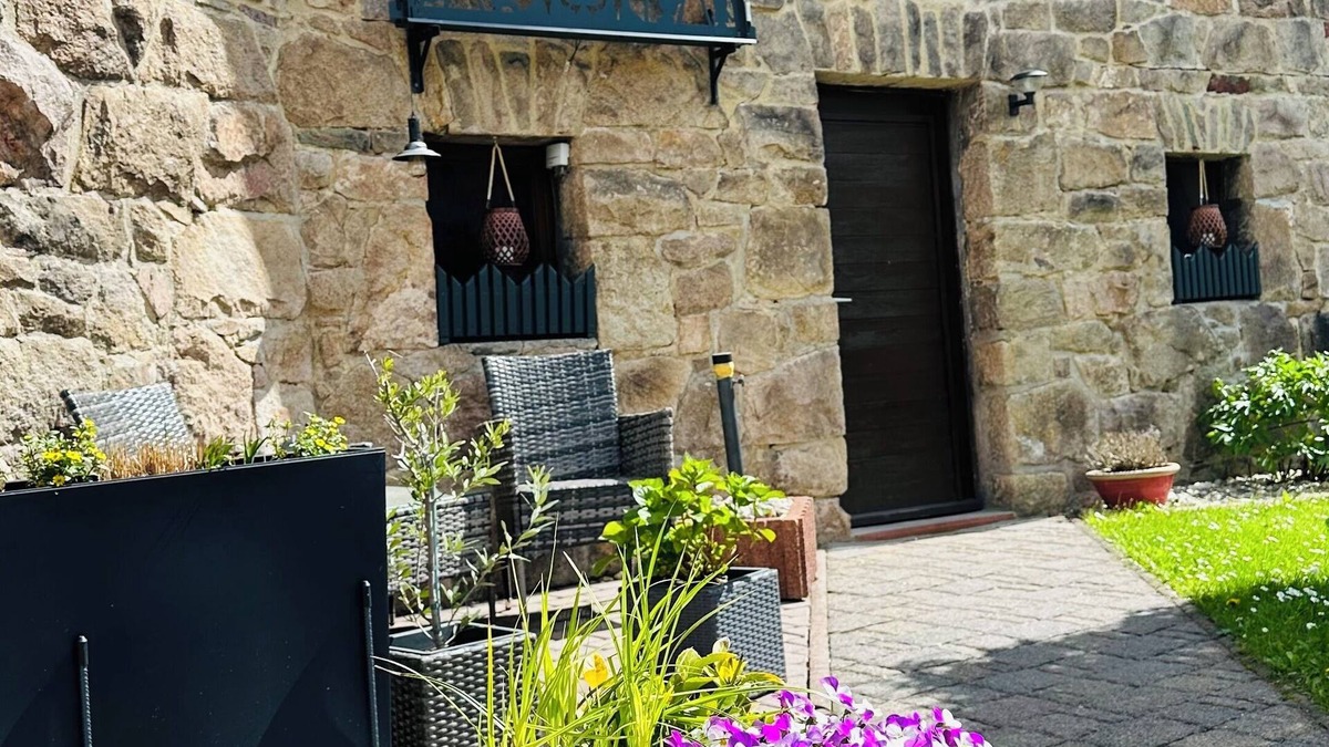 Bermsgrun Apartment | Charming vacation apartment in a historic setting - close to the Schwarzenberg forest stage