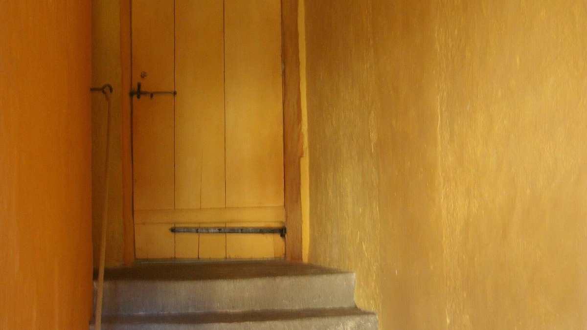 Besse-en-Chandesse House | Charming gite with character