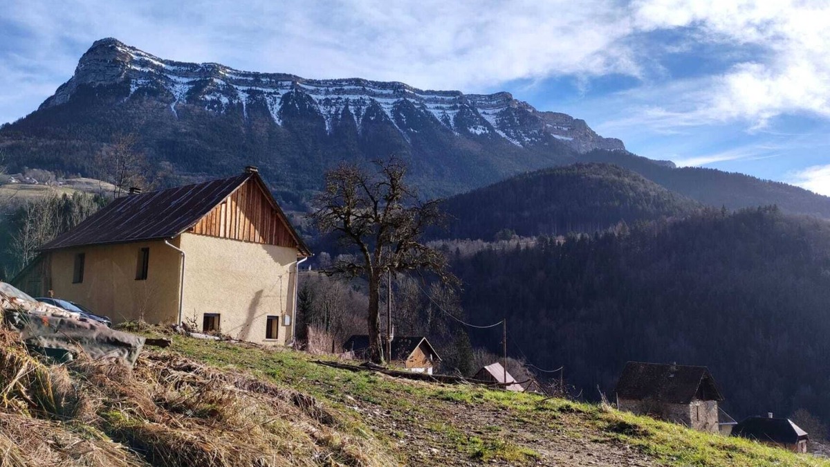 Saint-Pierre-d'Entremont House | Charming house in the heart of the Chartreuse nature park. Sunny terrace!
