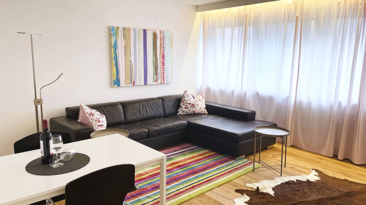 Weiden in der Oberpfalz Apartment | Charming & central living in Weiden - Hej