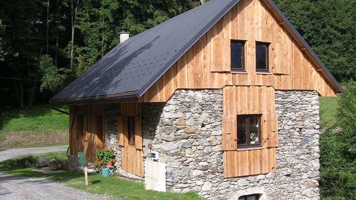 Saint-Alban-des-Hurtieres House | Charming Stone-built Former Watermill In The French Alps With Panoramic Views