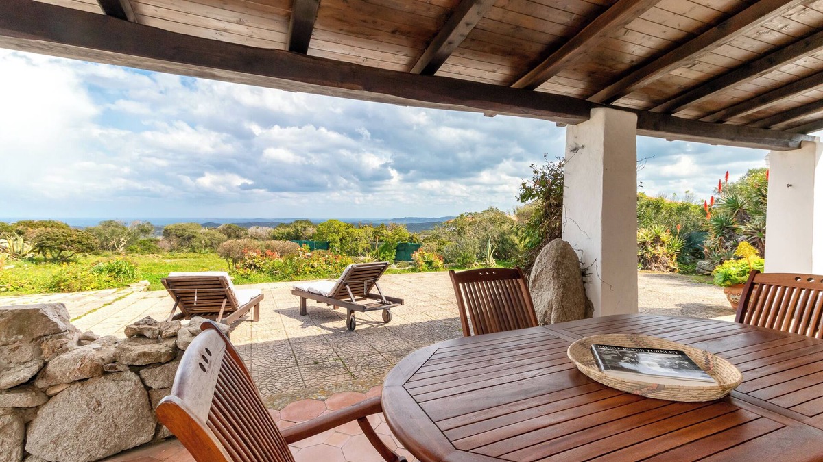 Marazzino Villa | Charming "Villa Vista Mare Santa Teresa" in the Green with Sea View, Garden & Terrace
