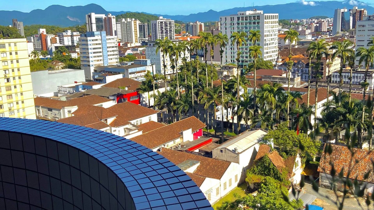 Centro House | Charming 1-bedroom with AC, WiFi in delightful Centro Joinville