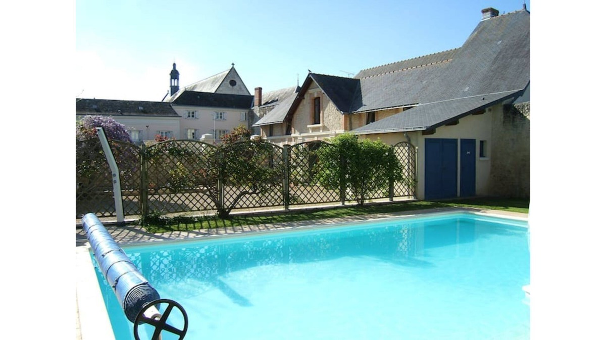 Montreuil-Bellay Apartment | Charming 1 bedroom cottage on Montreuil Bellay property