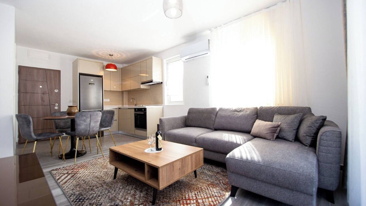 Lastva Grbaljska Apartment | Charming 1-bedroom apartment in fabulous Lastva Grbaljska with AC, WiFi