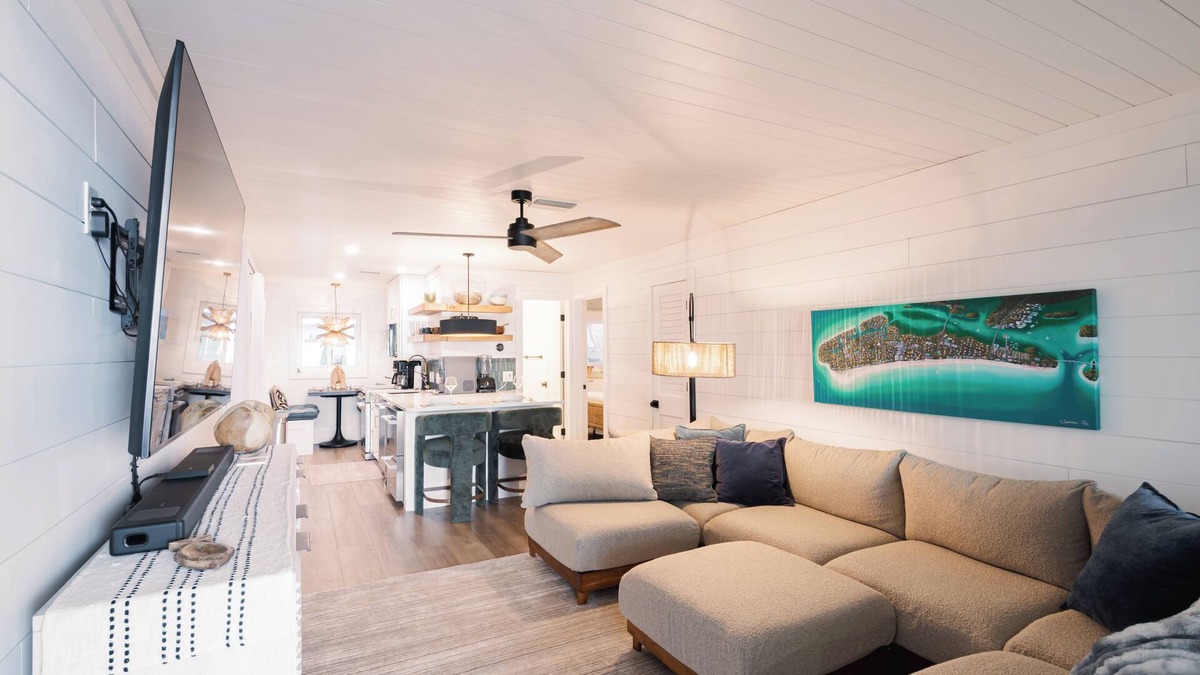 Bradenton Beach Condo | Charming 1-bedroom condo on Bradenton Beach