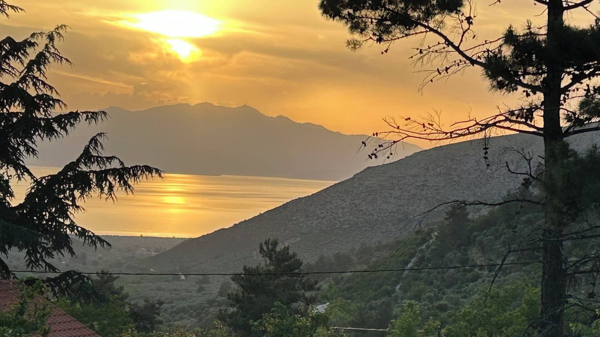Megalos Prinos Cottage | Charming 1-bedroom cottage with beautiful views in enchanting Mikros Prinos